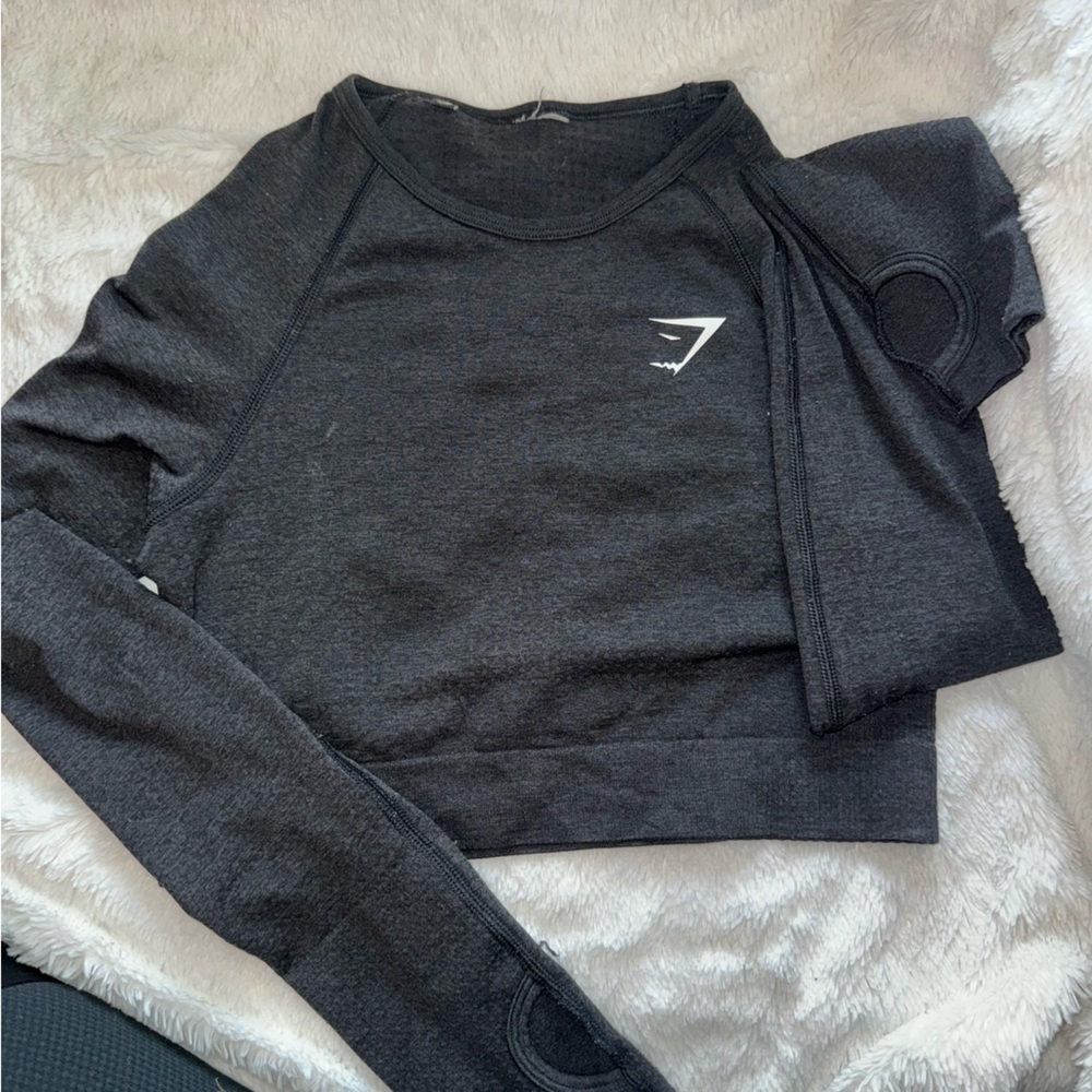 Black gymshark longsleeve
